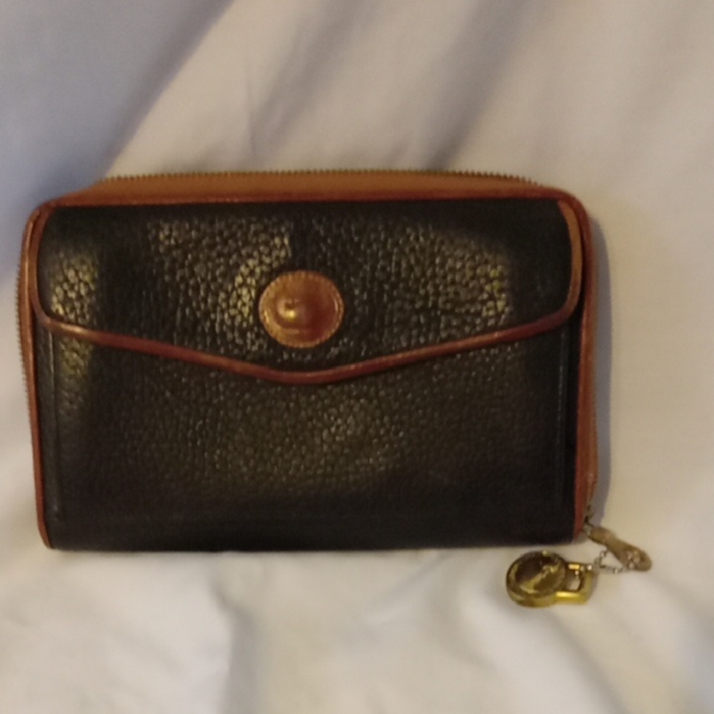 Vintage Dooney & Bourke Pebble Leather Clutch Wallet